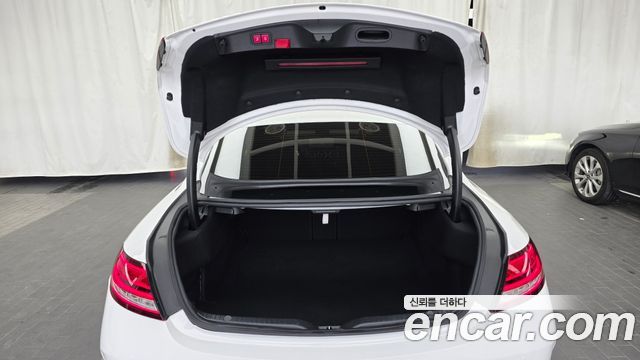 Mercedes-Benz C-Class 2021 — photo 26