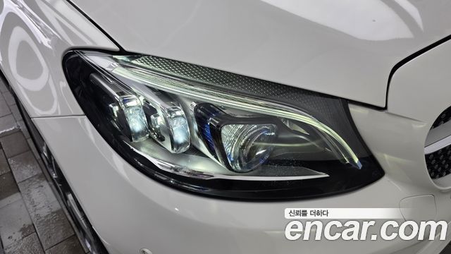 Mercedes-Benz C-Class 2021 — photo 8