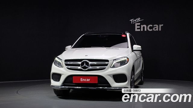 Mercedes-Benz GLE-Class 2018 — photo 3