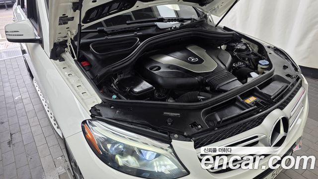 Mercedes-Benz GLE-Class 2018 — photo 6