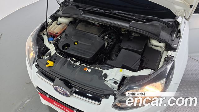Ford Focus 2015 — photo 6
