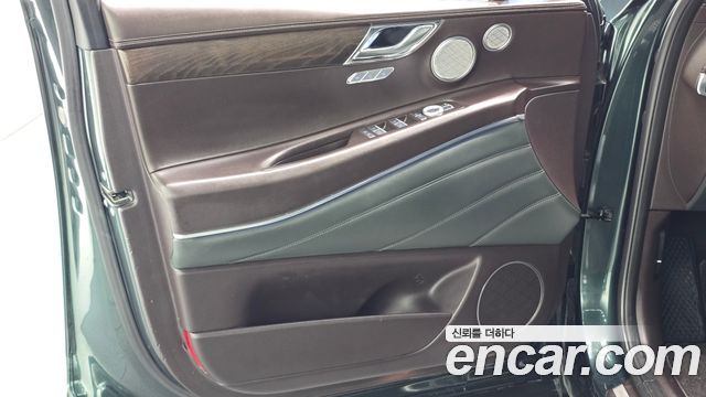 Genesis GV80 2023 — photo 14