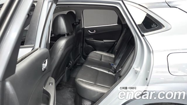 Hyundai Kona 2023 — photo 12