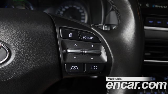 Hyundai Kona 2023 — photo 17