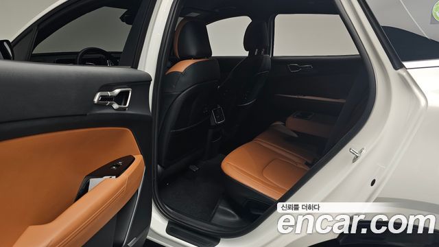Kia Sportage 2022 — photo 16