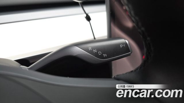 Tesla Model Y 2023 — photo 12