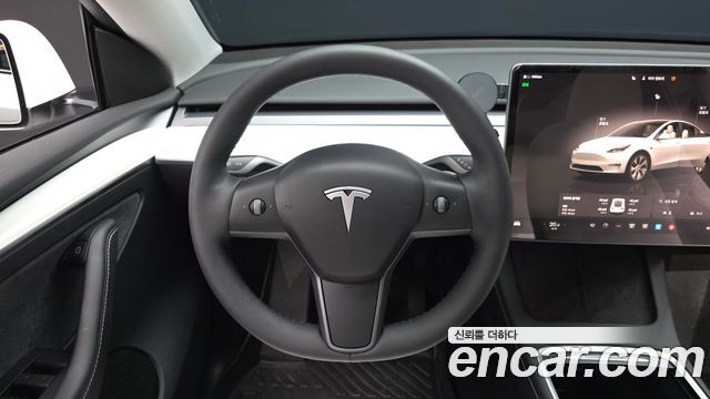 Tesla Model Y 2023 — photo 19