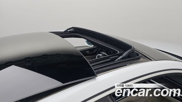 Audi A7 2022 — photo 23