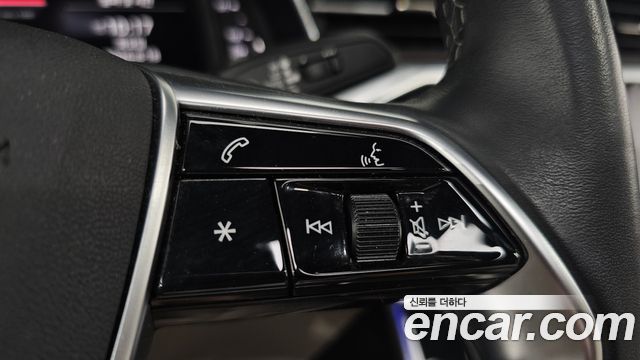 Audi A7 2022 — photo 31