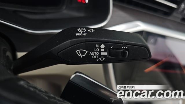 Audi A7 2022 — photo 32