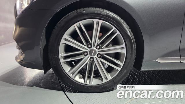 Genesis G80 2019 — photo 5