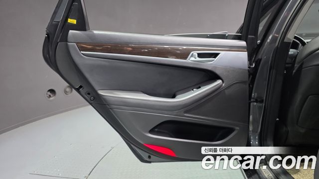 Genesis G80 2019 — photo 15