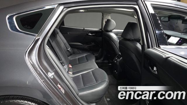 Kia K7 2020 — photo 18
