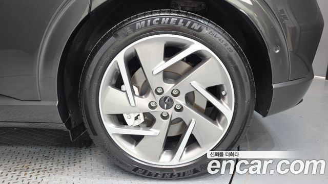 Genesis GV60 2026 — photo 7