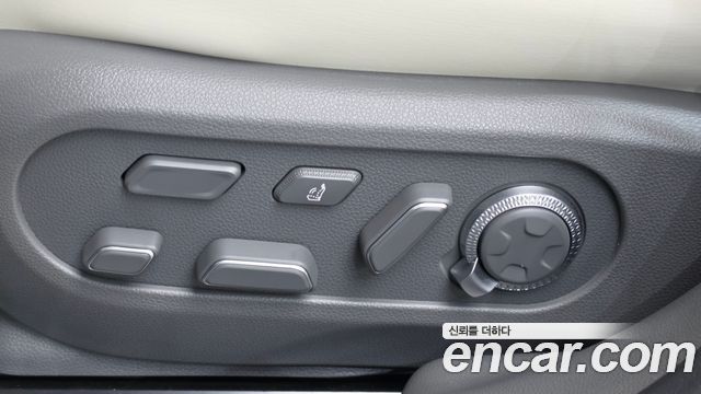 Genesis GV60 2026 — photo 32