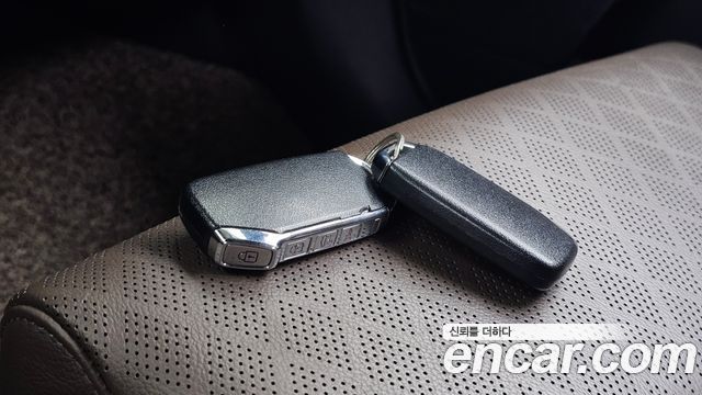 Kia K3 2019 — photo 24