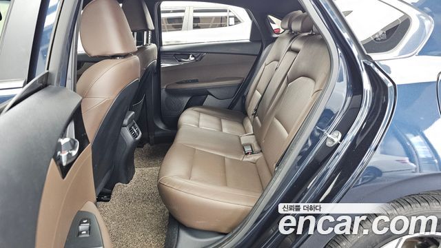 Kia K3 2019 — photo 16