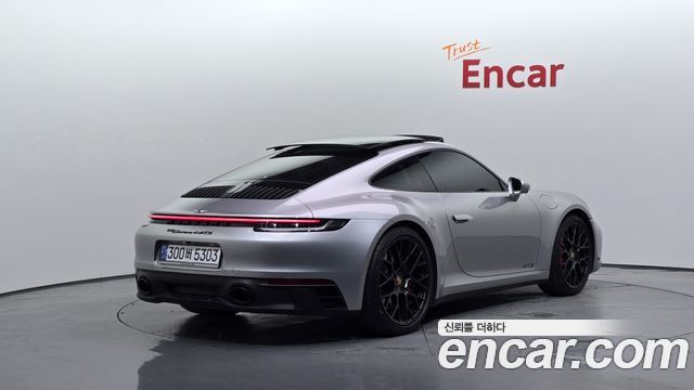 Porsche 911 2024 — photo 2