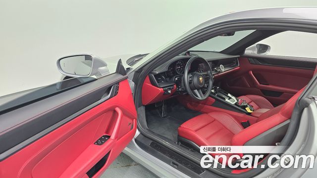 Porsche 911 2024 — photo 13