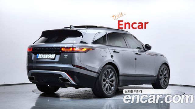 Land Rover Range Rover Velar 2019 — photo 2