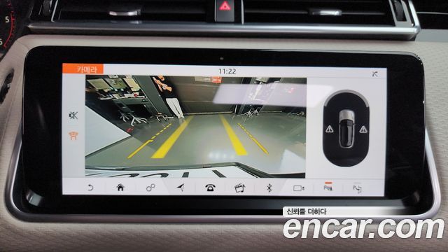 Land Rover Range Rover Velar 2019 — photo 20