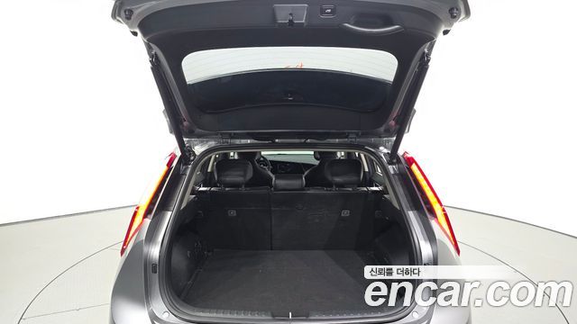 Kia Niro 2023 — photo 20