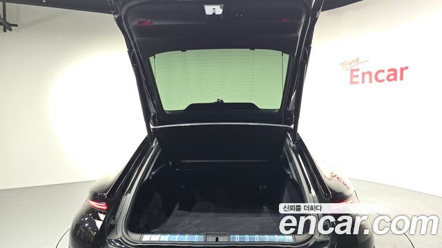 Porsche Panamera 2025 — photo 23