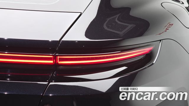 Porsche Panamera 2025 — photo 9