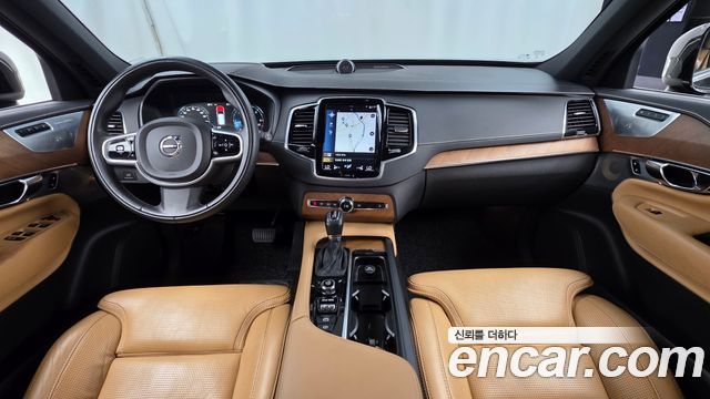 Volvo XC90 2019 — photo 10