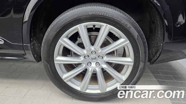 Volvo XC90 2019 — photo 7