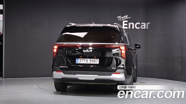 Kia Canival 2025 — photo 4