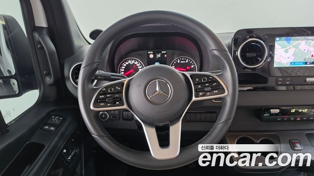 Mercedes-Benz Sprinter 2024 — photo 21