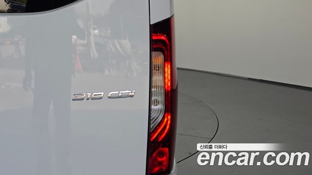 Mercedes-Benz Sprinter 2024 — photo 9