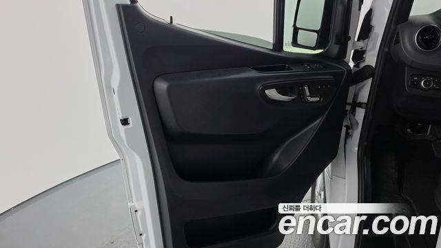 Mercedes-Benz Sprinter 2024 — photo 14