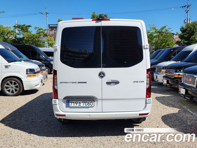 Mercedes-Benz Sprinter 2024 — photo 33