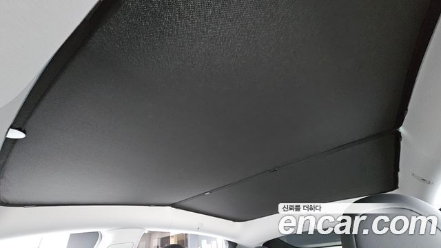 Tesla Model Y 2025 — photo 25