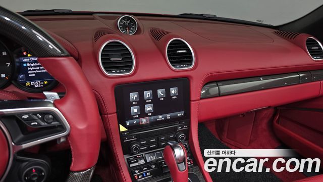 Porsche 718 2022 — photo 10