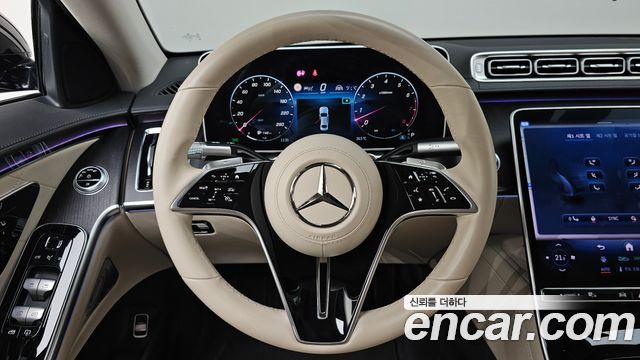Mercedes-Benz S-Class 2023 — photo 19