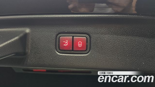 Mercedes-Benz S-Class 2023 — photo 26