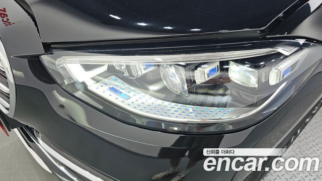 Mercedes-Benz S-Class 2023 — photo 8