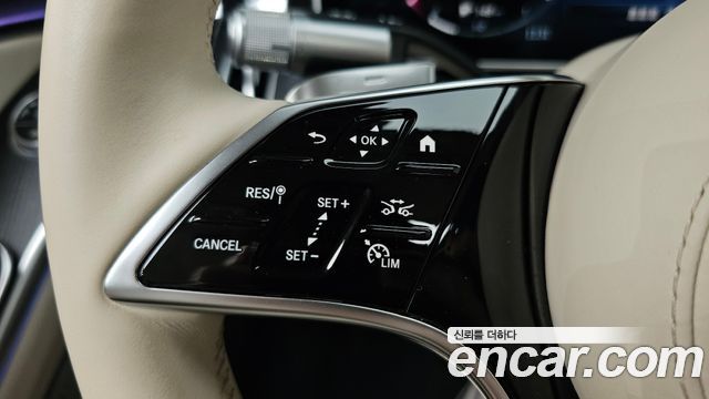 Mercedes-Benz S-Class 2023 — photo 32