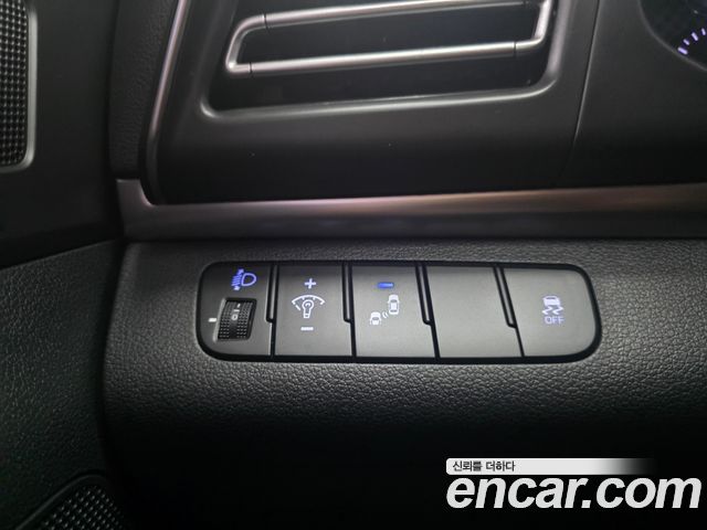 Hyundai AVANTE 2020 — photo 9