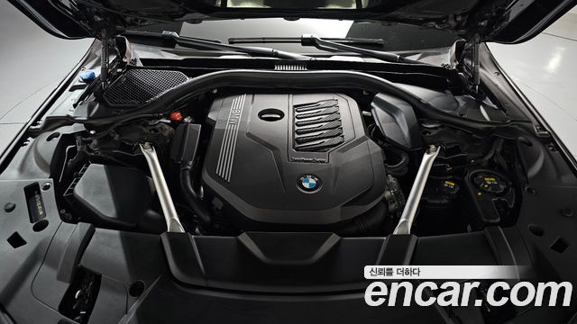 BMW 7-Series 2022 — photo 6