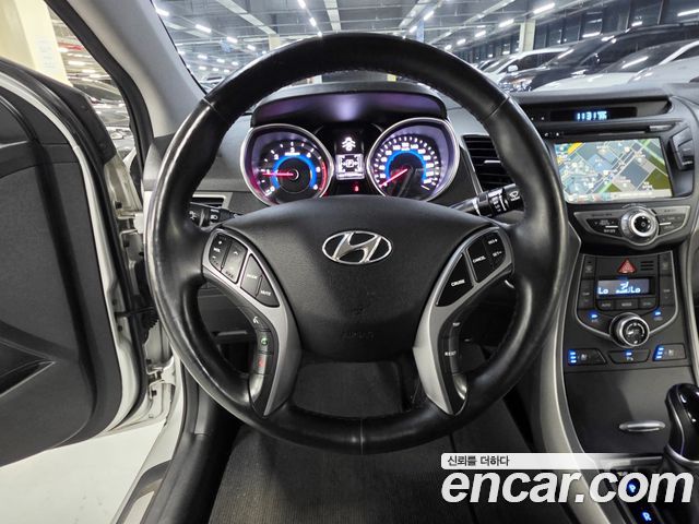 Hyundai AVANTE 2016 — photo 8