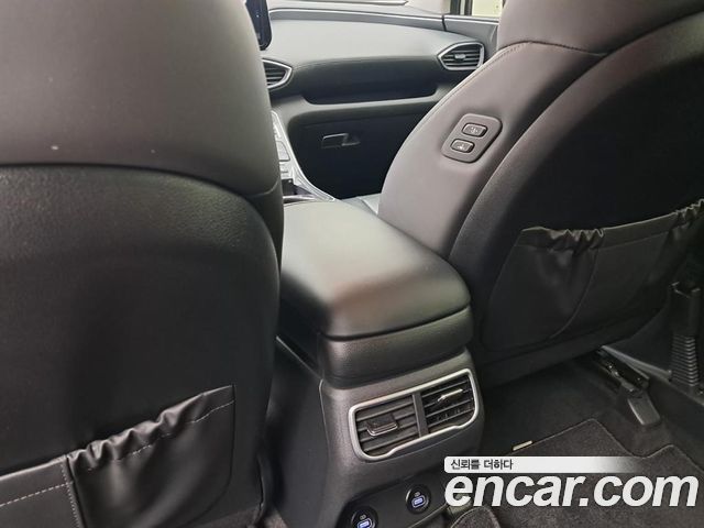 Hyundai Santafe 2021 — photo 16
