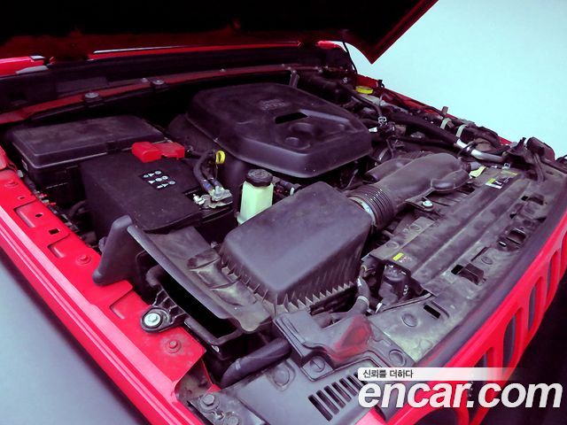 Jeep Wrangler 2021 — photo 19