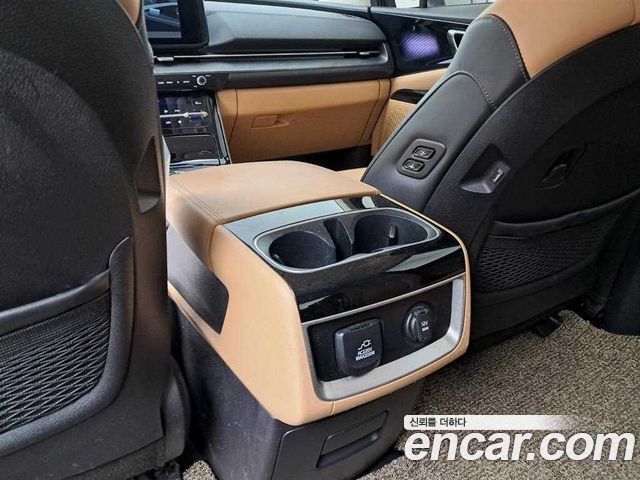 Kia Canival 2021 — photo 16