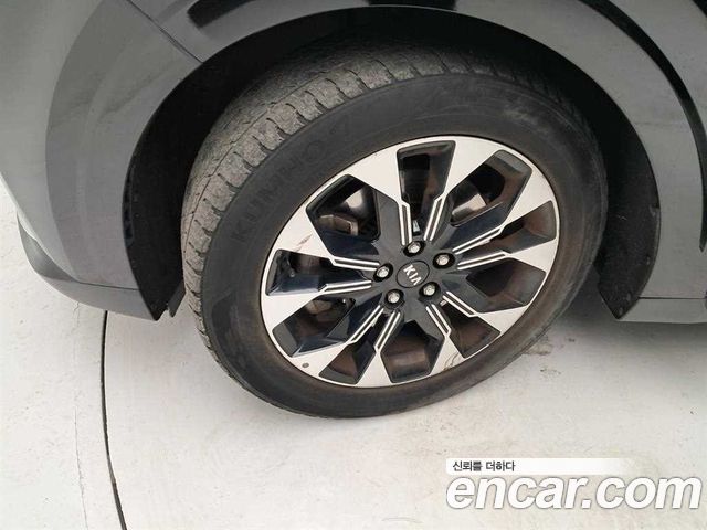 Kia Canival 2021 — photo 20
