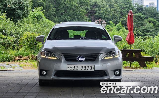 Lexus CT200h 2011 — photo 3