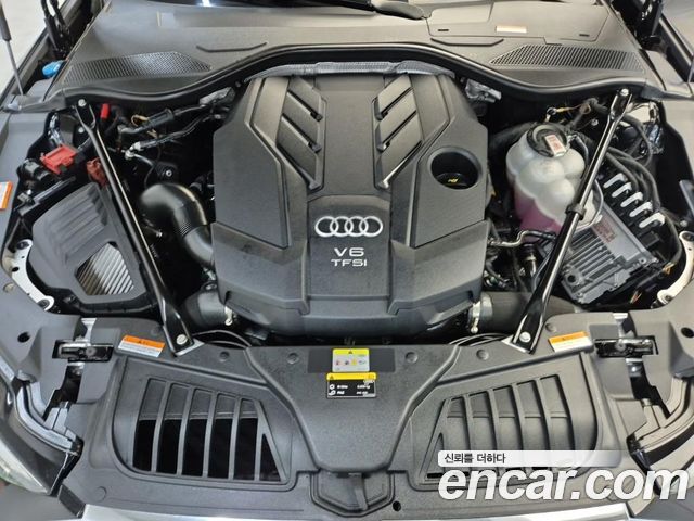 Audi A8 2021 — photo 5
